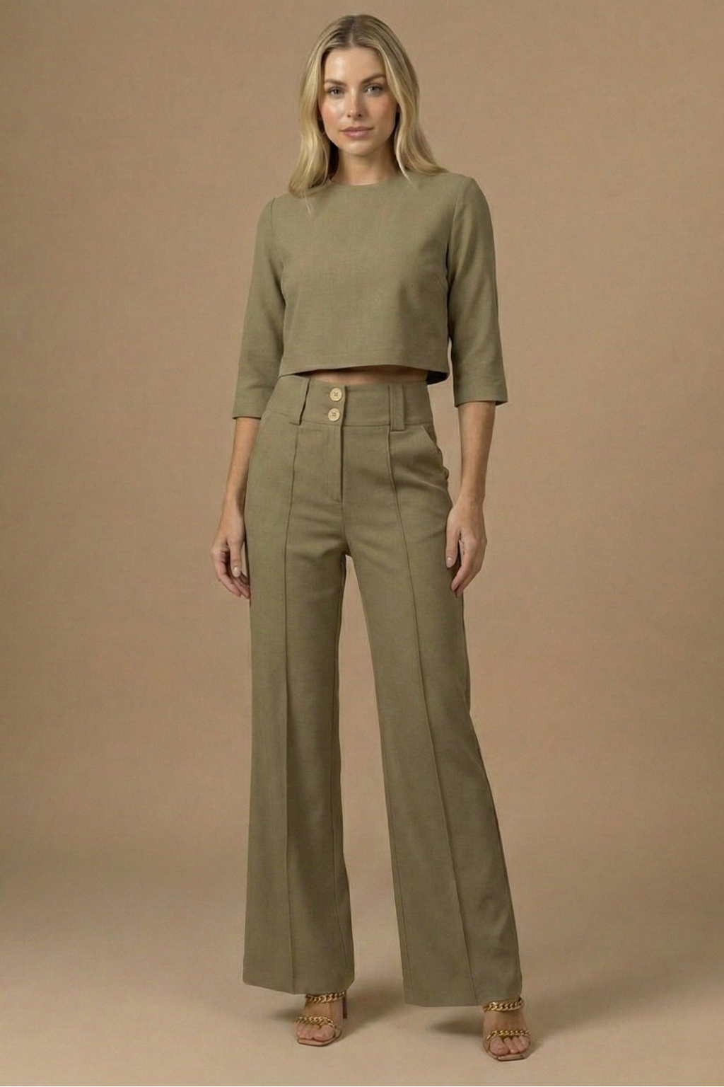 Women’s Modern Coordinated Top and Trousers Set – Elegant Tailored Look