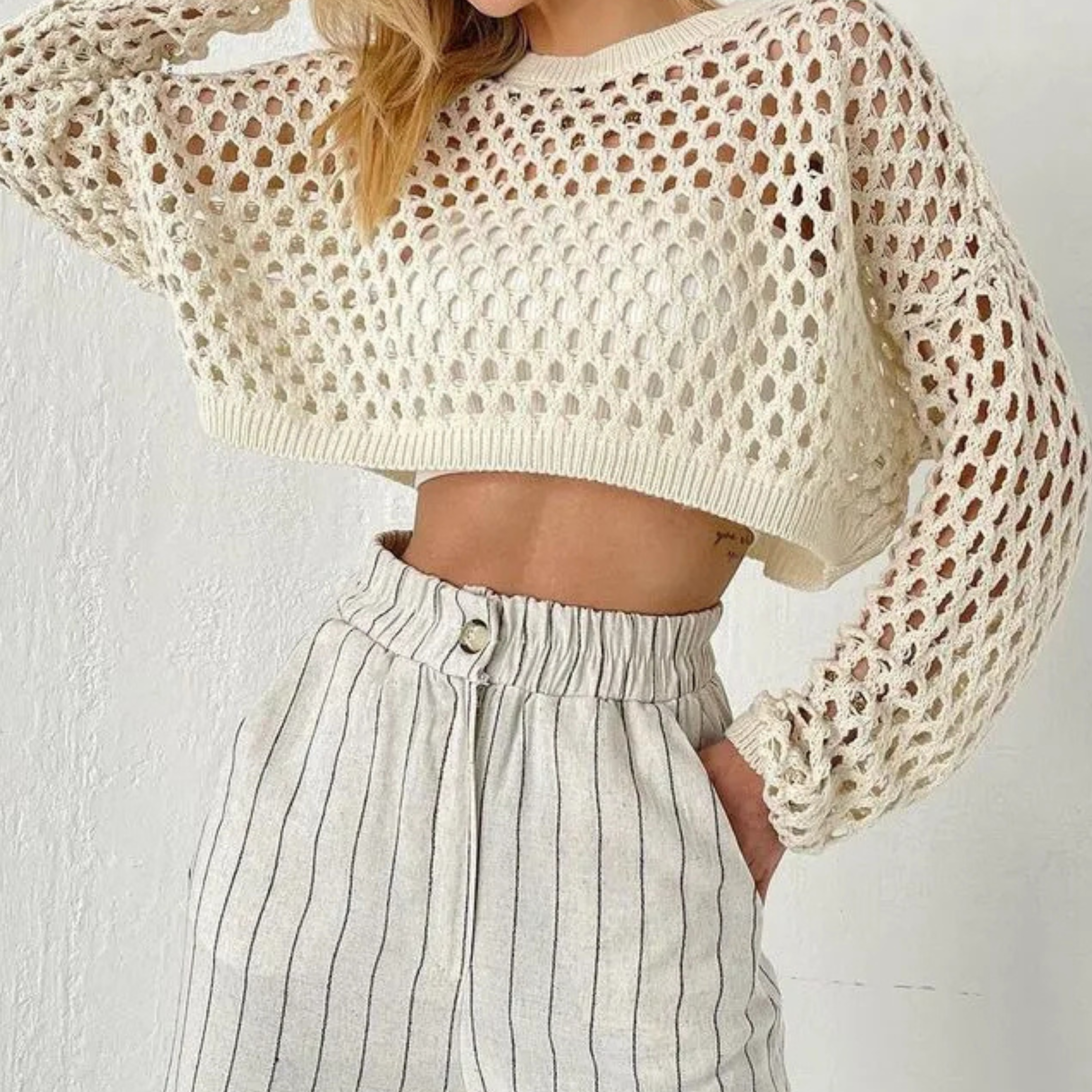 Women's Crochet Crop Top - Crew Neck Long Sleeve Open Knit Sheer Cropped Jumper with Ribbed Hem