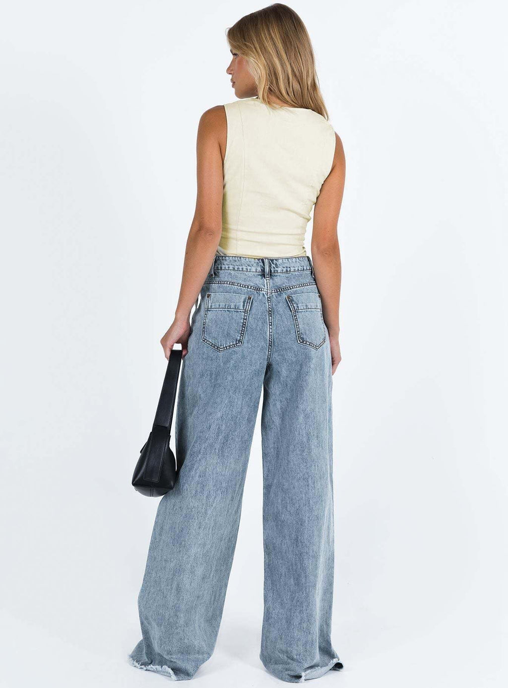Women’s Wide Leg Jeans with High Waist Button Closure Five Pocket Design and Contrast Stitching