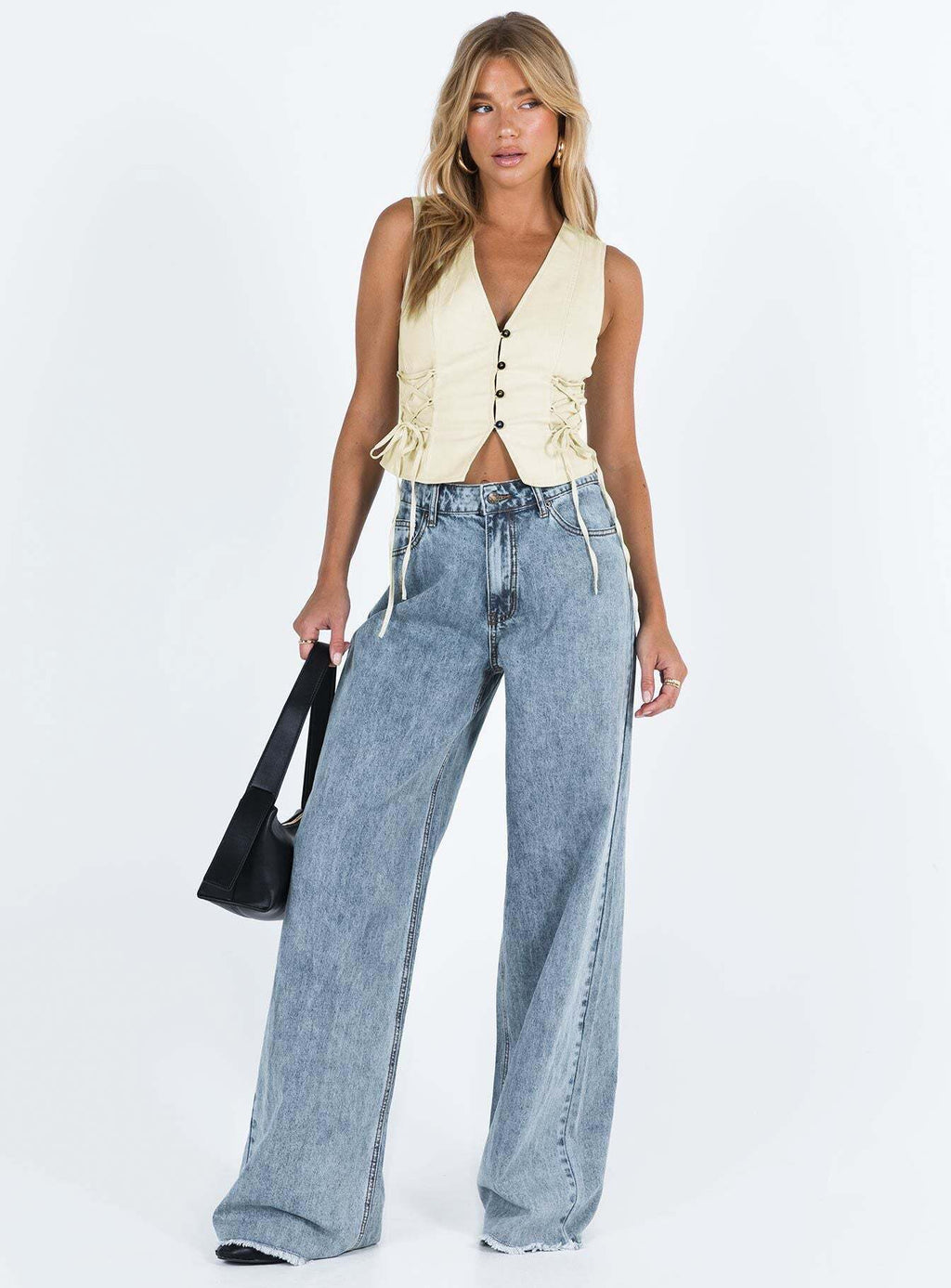 Women’s Wide Leg Jeans with High Waist Button Closure Five Pocket Design and Contrast Stitching