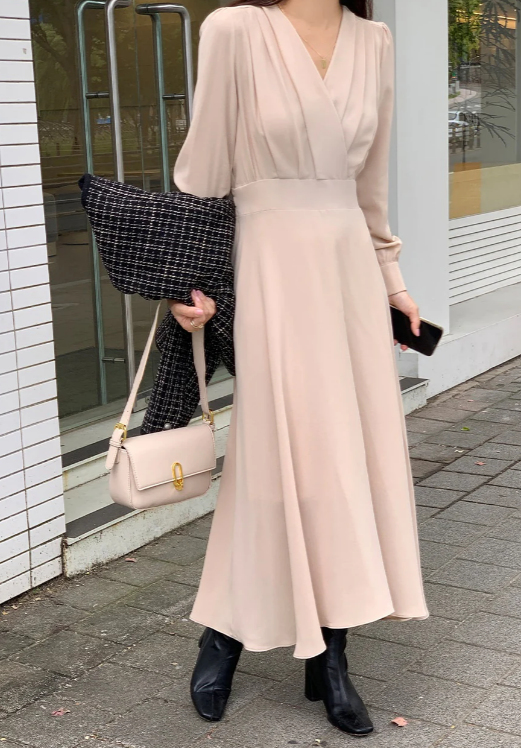 Women's V Neck Puff Sleeve A Line Midi Dress - Long Sleeve
